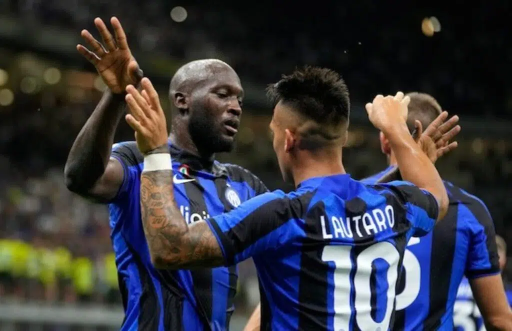 Các cầu thủ Inter Milan ăn mừng trong trận đấu với Spezia trong khuôn khổ tiếp tục Serie A tại Giuseppe Meazza vào rạng sáng Chủ nhật (21/8/2022)