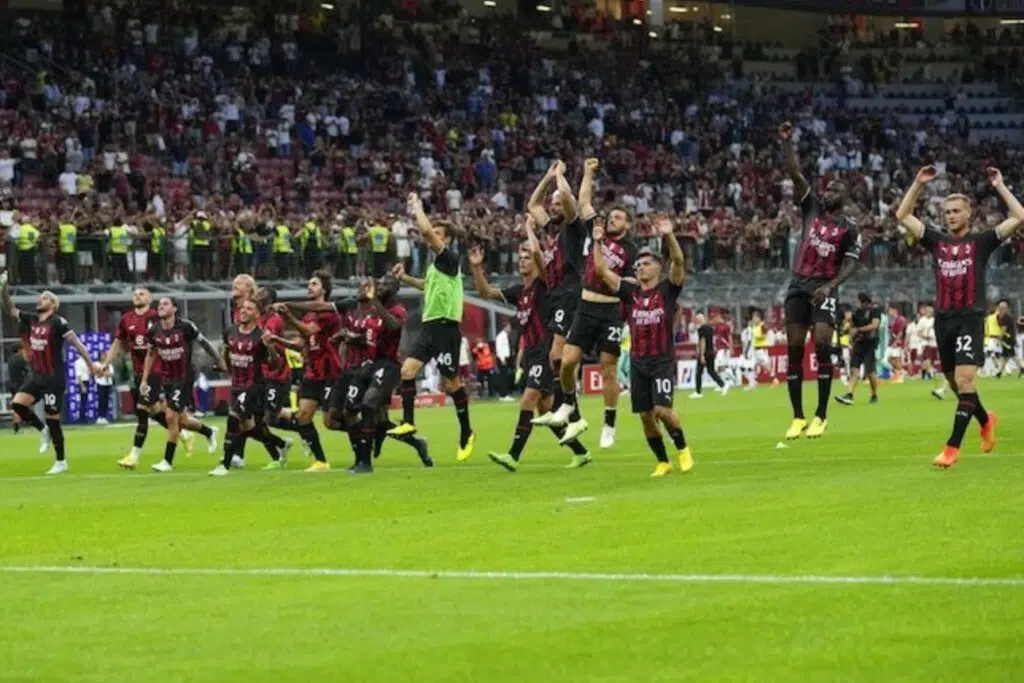 Các cầu thủ AC Milan ăn mừng (c) Ảnh AP