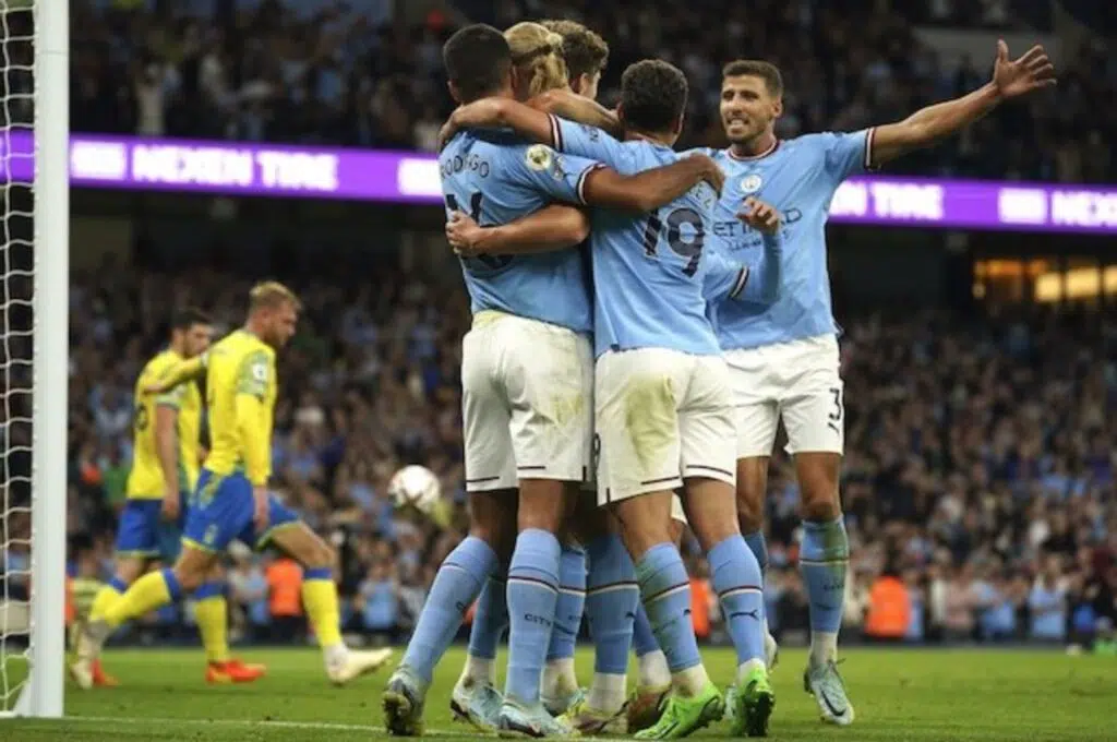 Các cầu thủ Manchester City ăn mừng bàn thắng vào lưới Nottingham Forest tại Premier League 2022/2023 Tuần 5, Thứ Năm (1/9/2022) rạng sáng WIB. (c) Ảnh AP