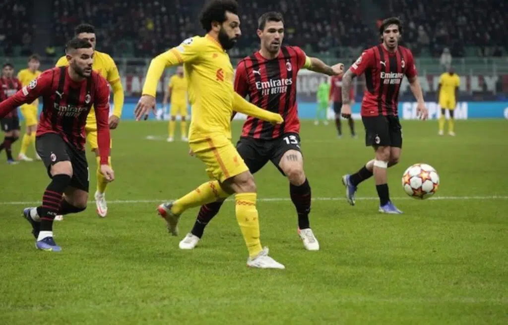 Mohamed Salah trong trận đấu AC Milan vs Liverpool ở lượt trận thứ 6 bảng B Champions League 2021-22 trên sân San Siro, rạng sáng thứ Tư (08/12/2021) WIB. (c) Ảnh AP